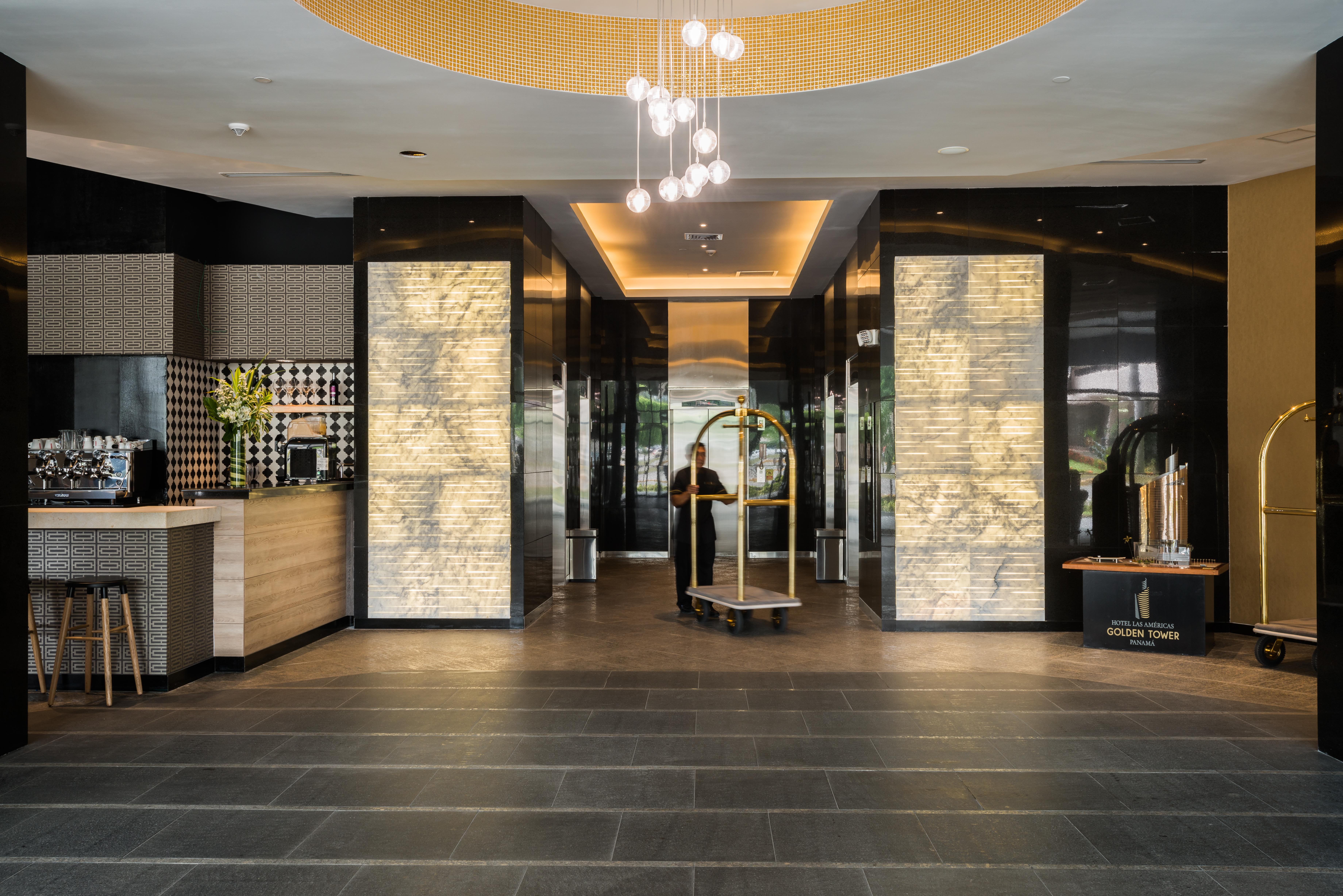 Hotel Las Americas Golden Tower Panama Экстерьер фото Lobby
