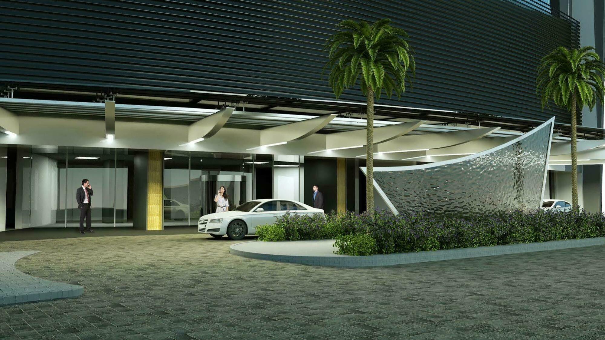 Hotel Las Americas Golden Tower Panama Экстерьер фото The entrance of the hotel