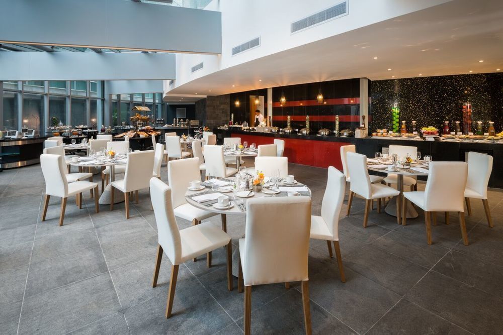 Hotel Las Americas Golden Tower Panama Экстерьер фото The restaurant